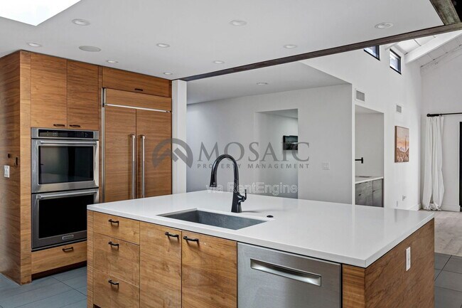 Building Photo - 8413 E Welsh Trail