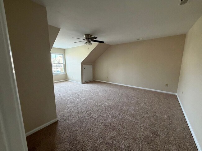 Building Photo - GLENWOOD