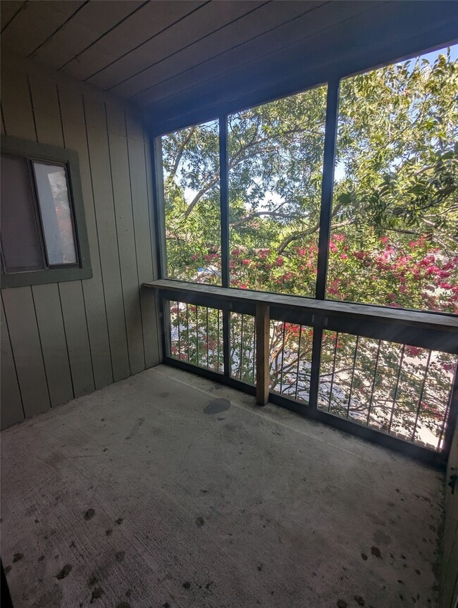 Building Photo - 601 Nelray Blvd