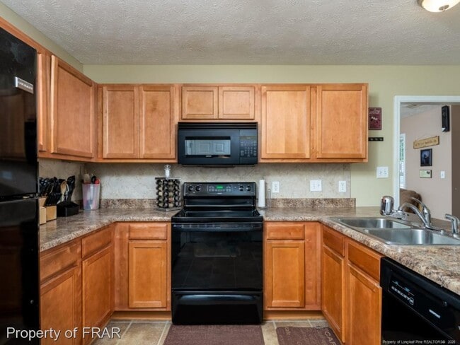 Building Photo - 239 Van Buren Dr