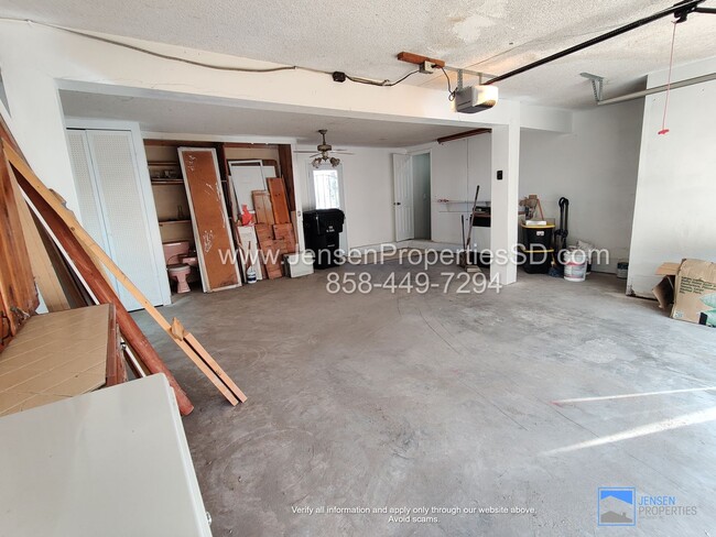 Building Photo - 3BR/2BA RENOVATED HOME w/ BEAUTIFUL VIEW, ...