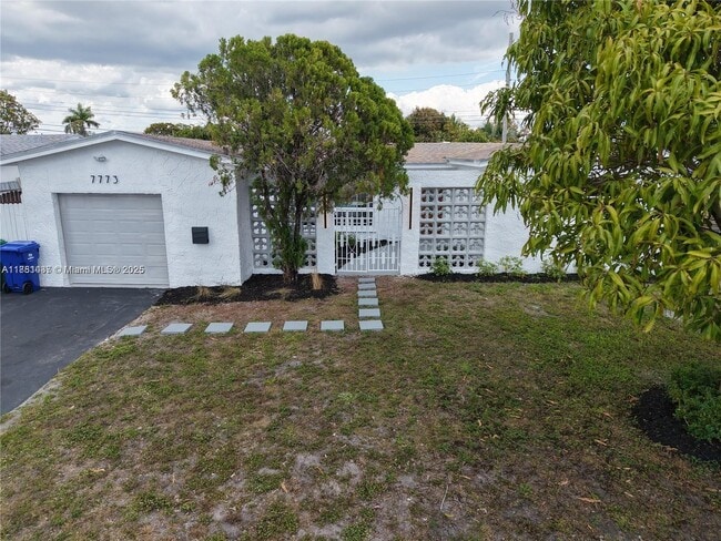 Building Photo - 7773 Coral Blvd