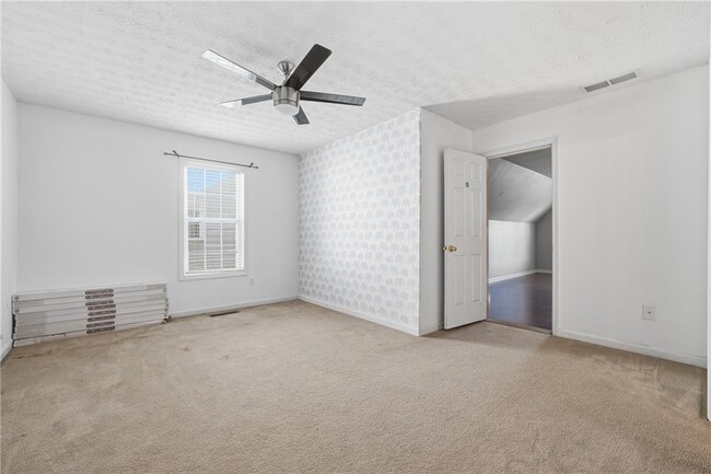 Building Photo - 1402 Edgeley Way