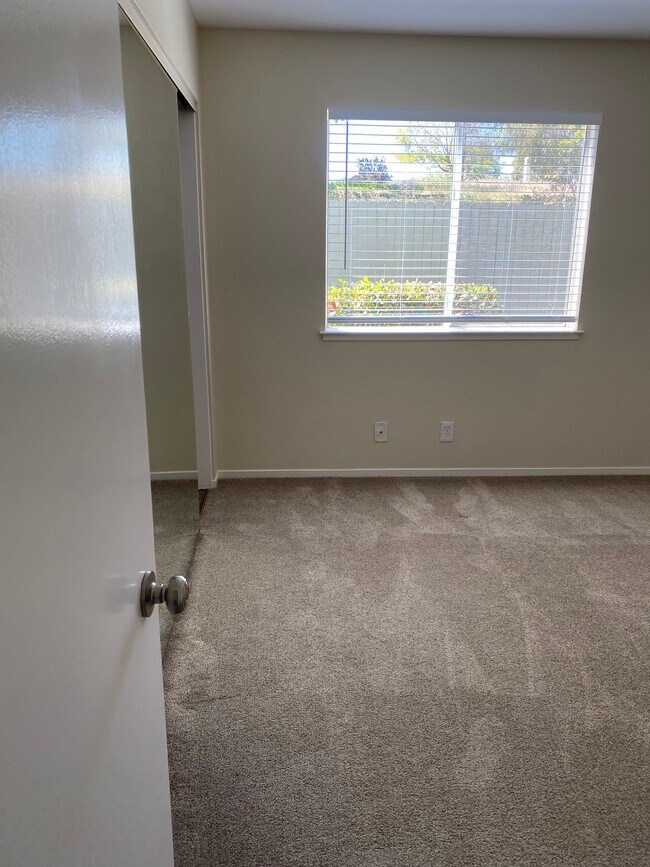 Second bedroom - 785 Portwalk Plz