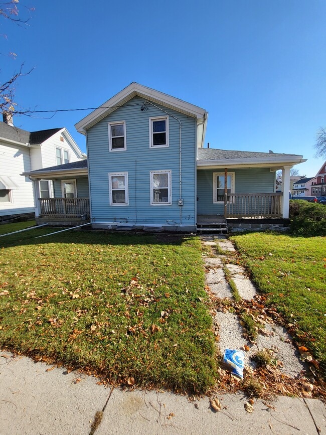 Building Photo - 211 S Marr St