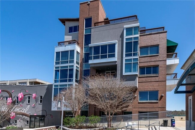 Building Photo - 5 W Mountain St