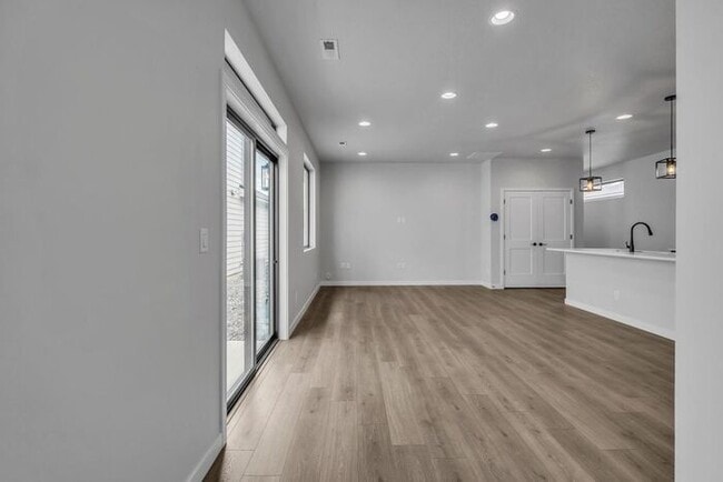 Building Photo - Effortless Elegance: Discover Your Ideal 2 Bedroom, 2 Bath Sanctuary