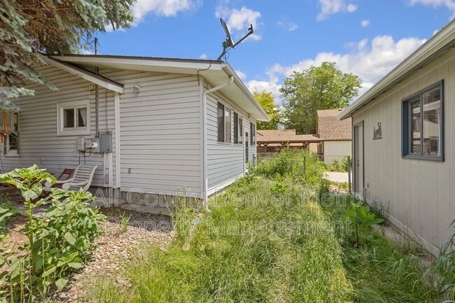 Building Photo - 9030 W 64th Pl