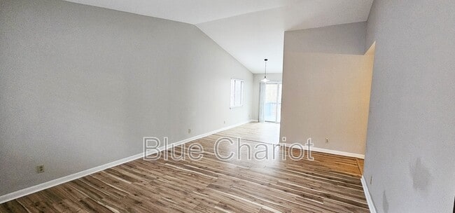 Building Photo - 47 Bell Cir