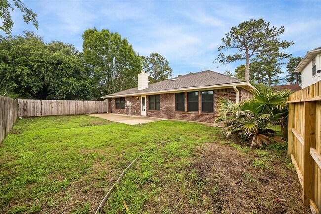 Building Photo - 14718 Cypress Green Dr