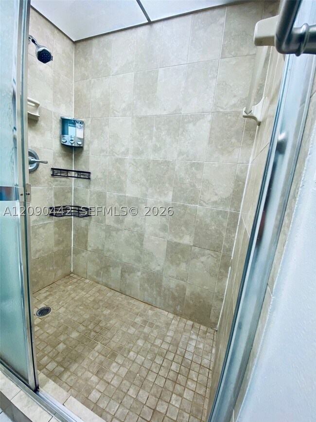 Building Photo - 8015 SW 107th Ave