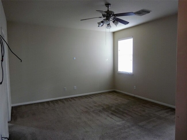 Building Photo - 14435 Long Meadow Dr