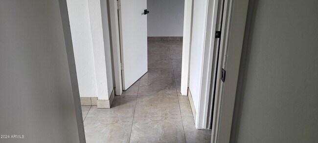 Building Photo - 2540 West Campbell Ave