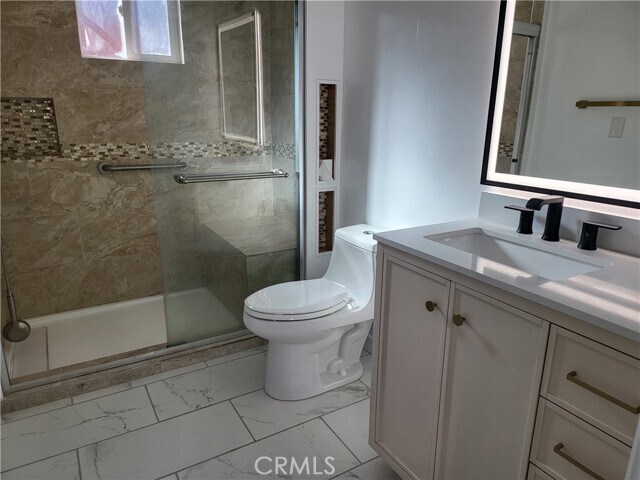 Building Photo - 5942 W 74th St