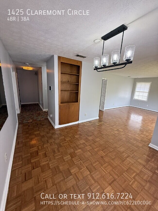 Building Photo - 1425 Claremont Cir