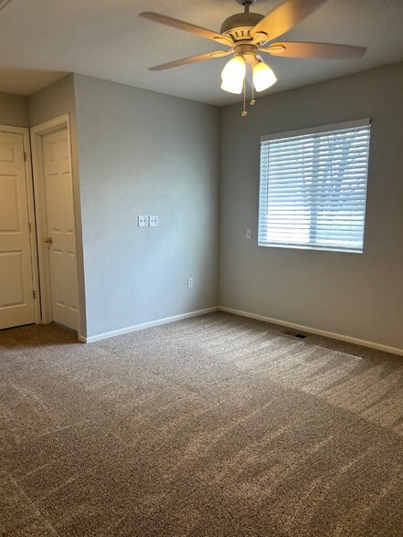 Building Photo - 526 Plowman Way