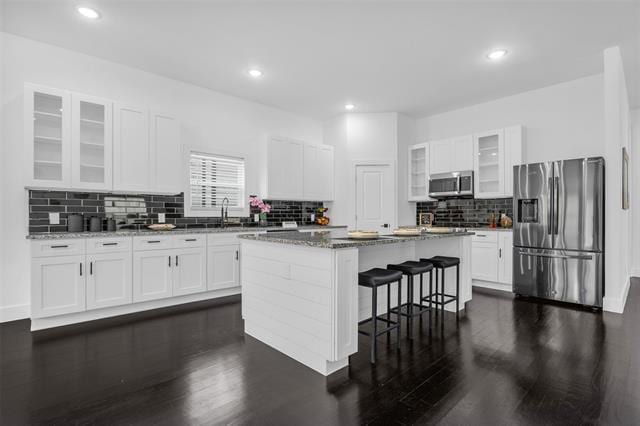 Building Photo - 407 Dubois Ave