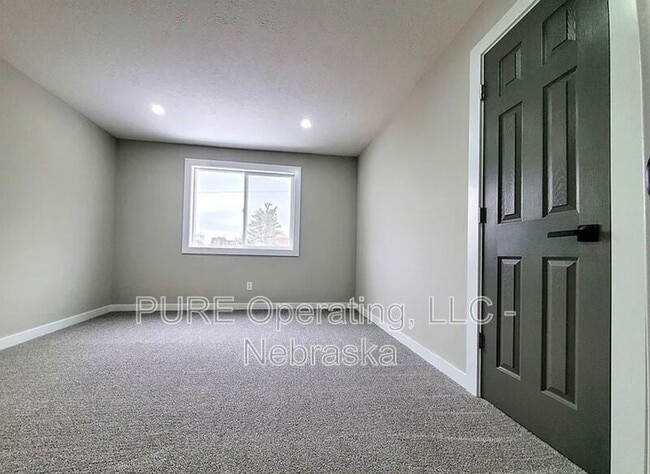 Building Photo - 1402 Dorcas St