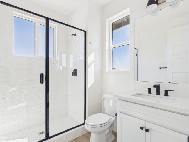 Building Photo - 713 Passion Ct