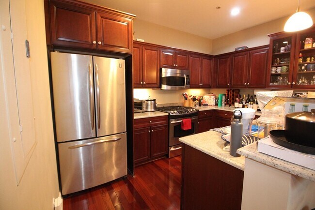 Building Photo - 20 McTernan St