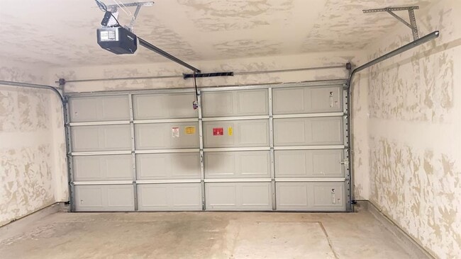 Building Photo - 2604 Kathleens Crossing