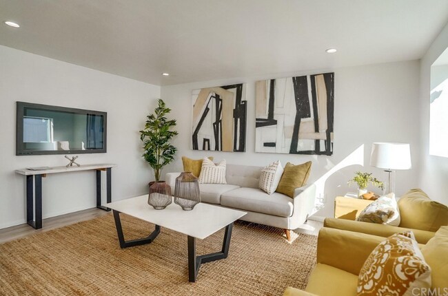 Building Photo - 25826 Hillworth Ave