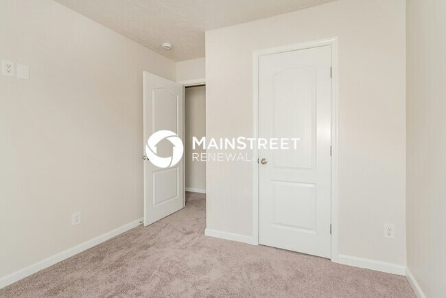 Building Photo - 3 Bedroom Pet-Friendly Home in La Vergne, TN with Main Street Renewal