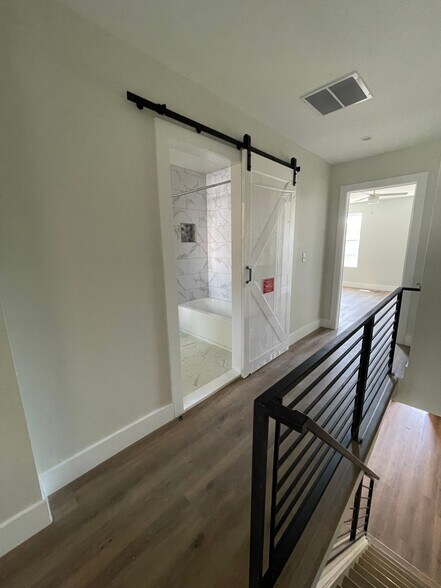 Building Photo - 4245 Pennsgrove St