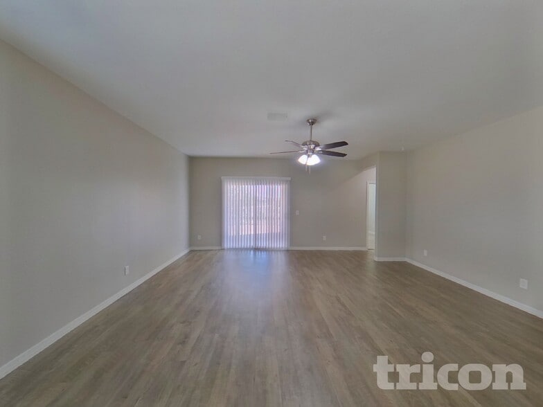 Building Photo - 19401 N Nocera Rd