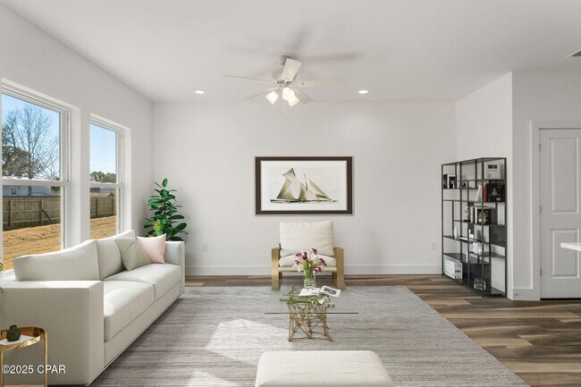 Building Photo - 7007 Patronis Dr
