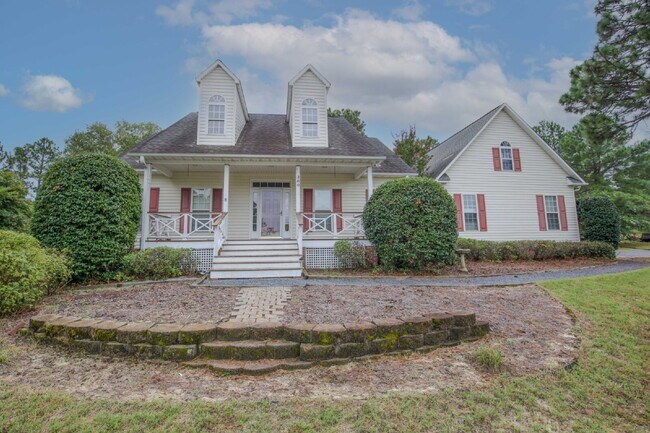 Building Photo - 380 Sullivan Dr