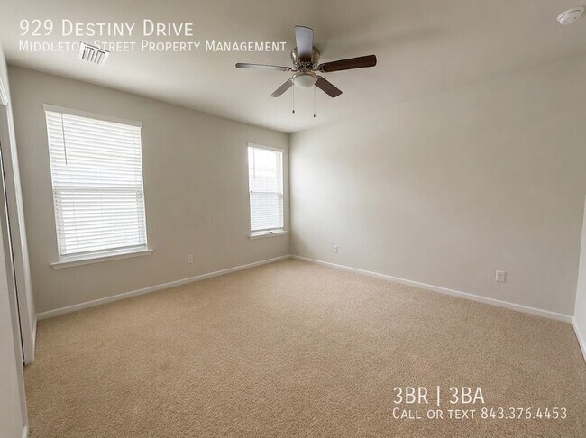 Building Photo - 929 Destiny Dr