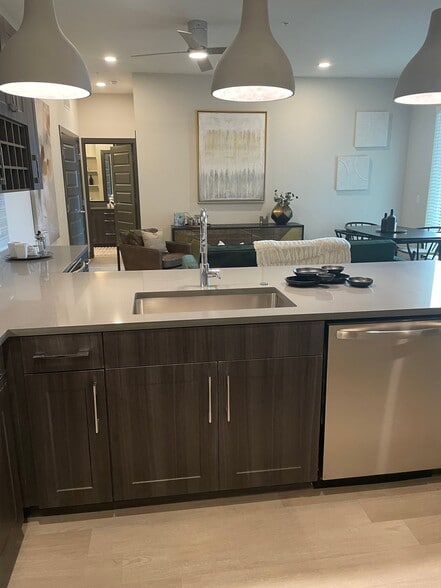 Building Photo - 2600 Wewatta Way