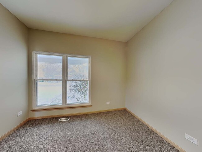 Building Photo - 322 Clarewood Cir