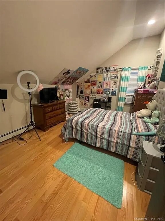 Building Photo - 23 St James Row