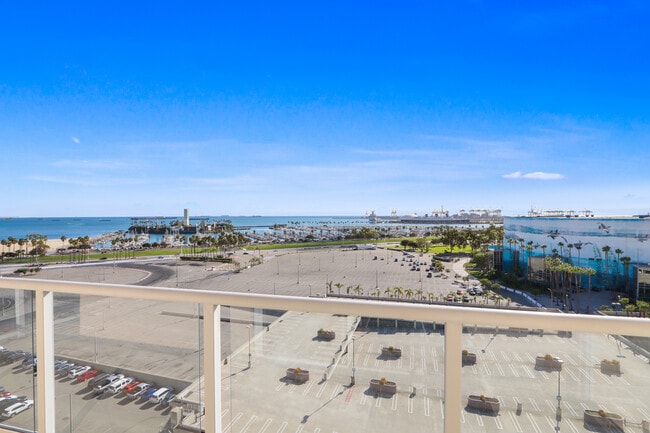 Building Photo - 488 E Ocean Blvd