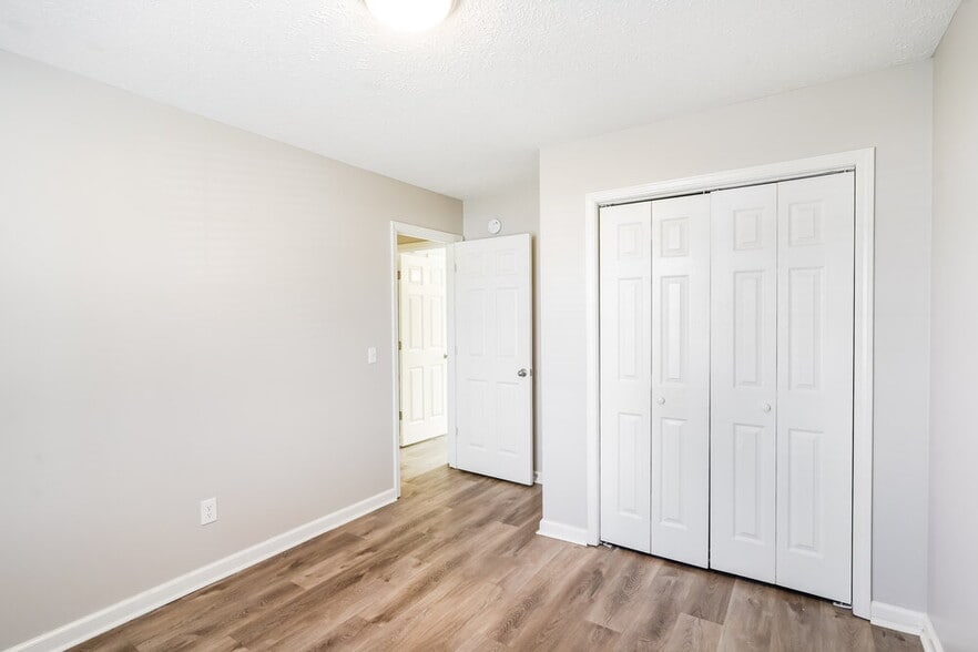 Building Photo - 2718 Lincoya Dr