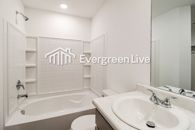 Building Photo - 185 Sarah Alyse Ln