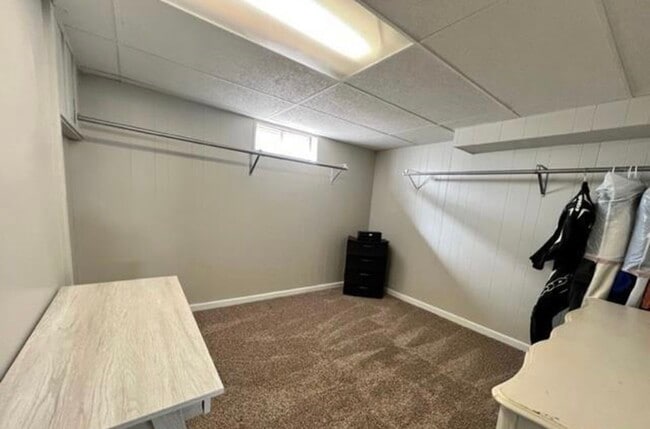 Building Photo - 1115 Berg Pl