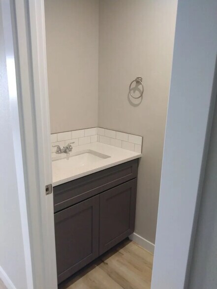 Building Photo - 2909 N Chronicle St