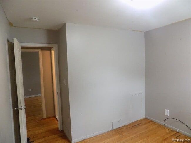 Building Photo - 2070 Oceana St