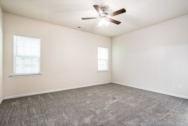 Building Photo - 1056 S Philwood Ct