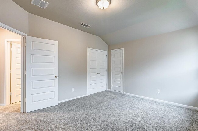 Building Photo - 32630 Turning Springs Dr