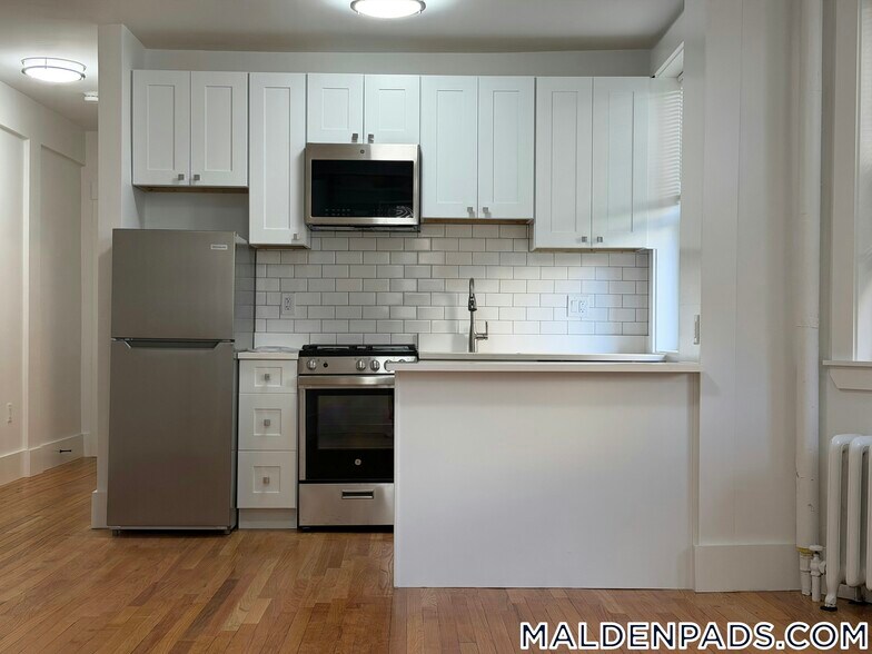 Building Photo - 475 Highland Ave