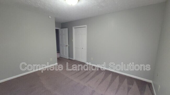 Building Photo - 80 Ridgecrest Ct