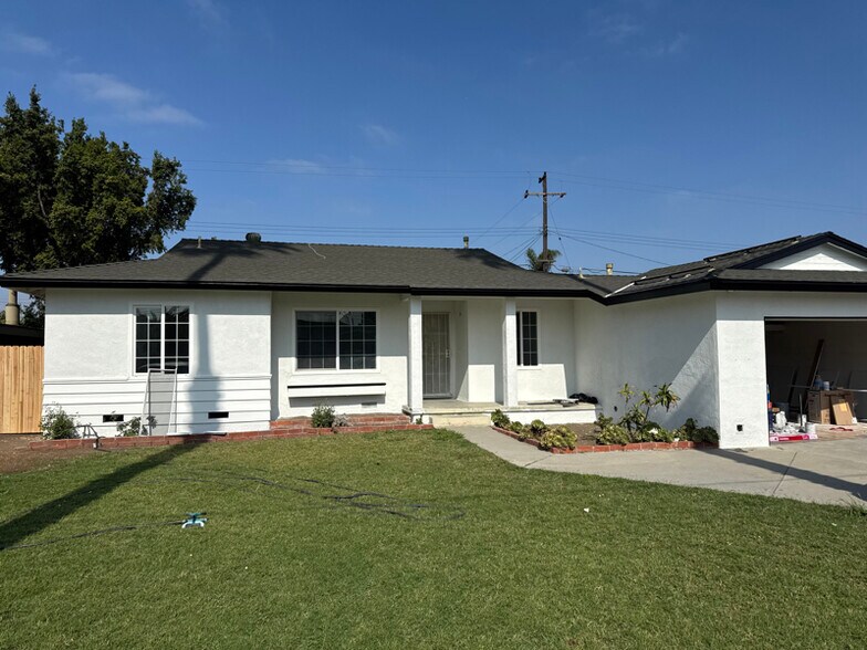 Primary Photo - 13311 Lucille St