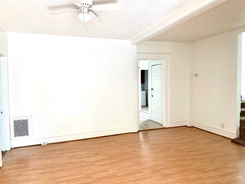 Building Photo - 1412 15th St S