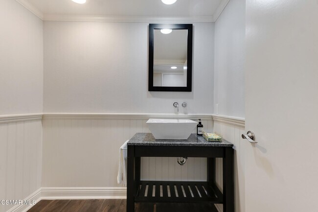 Building Photo - 408 Via Colinas