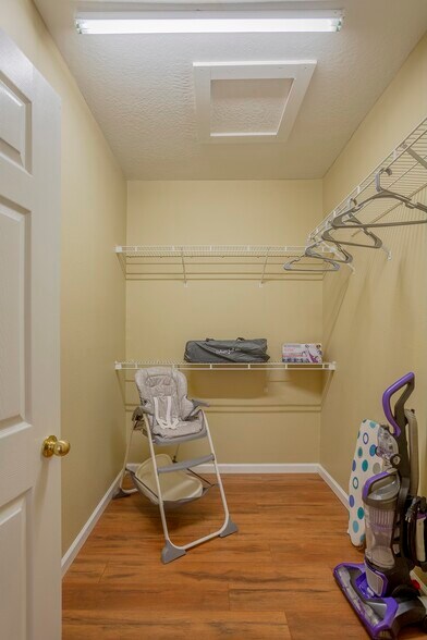 Building Photo - 10764 70th Ave