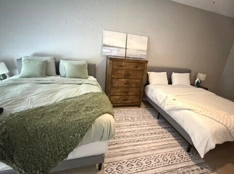 Bedroom 1 - 2 Queen Beds - 7284 Regency Square Ct